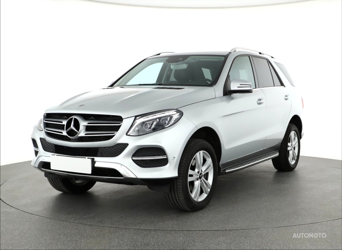 Mercedes-Benz GLE, 2018 - pohled č. 3