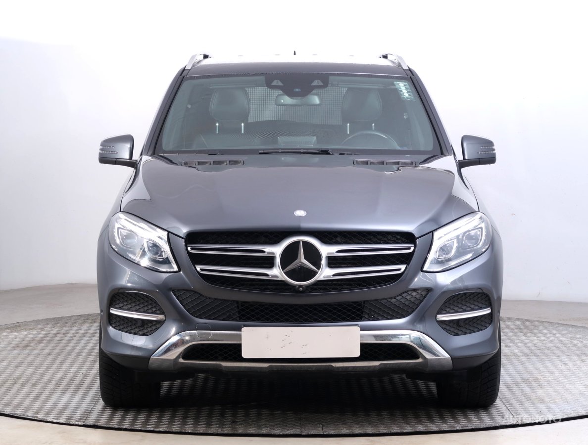 Mercedes-Benz GLE, 2015 - pohled č. 2