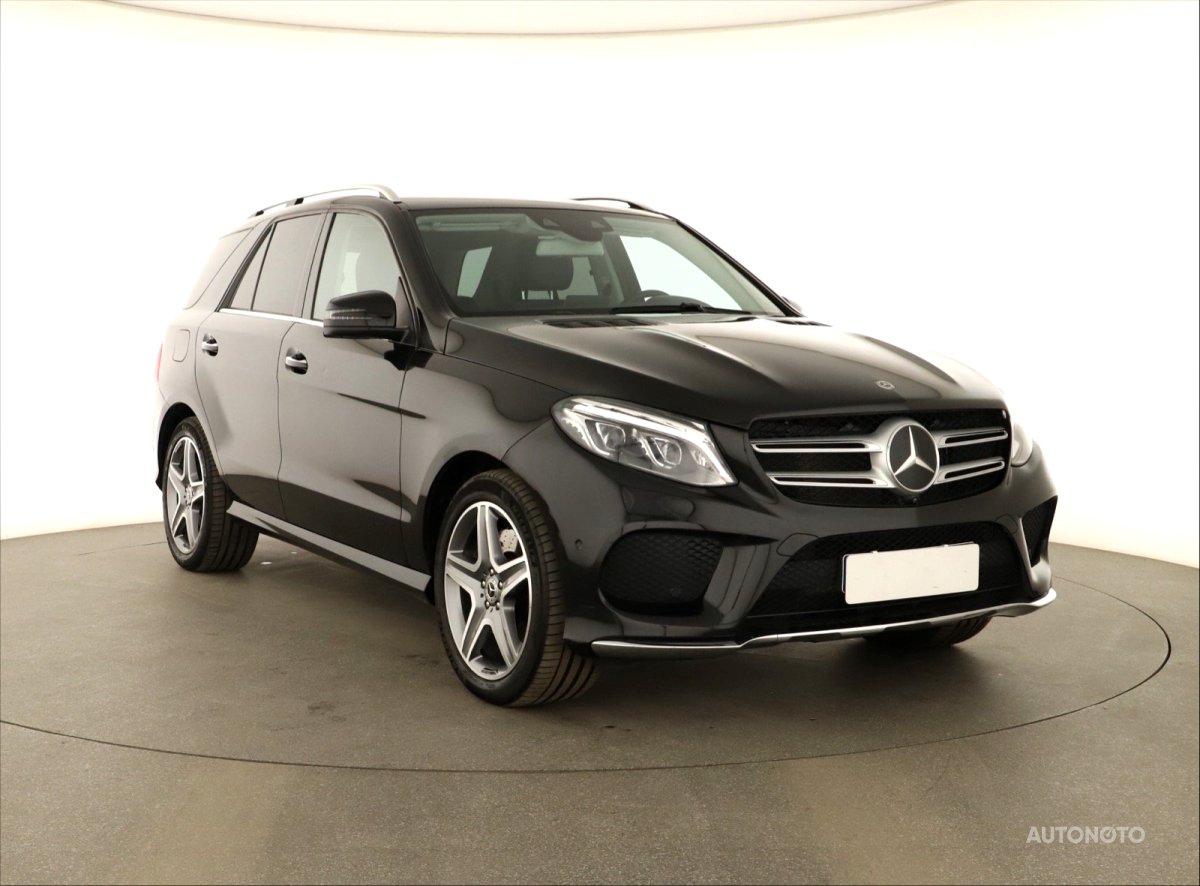 Mercedes-Benz GLE, 2017 - celkový pohled