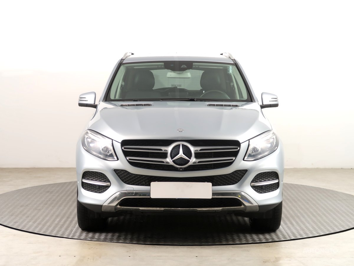 Mercedes-Benz GLE, 2015 - pohled č. 2