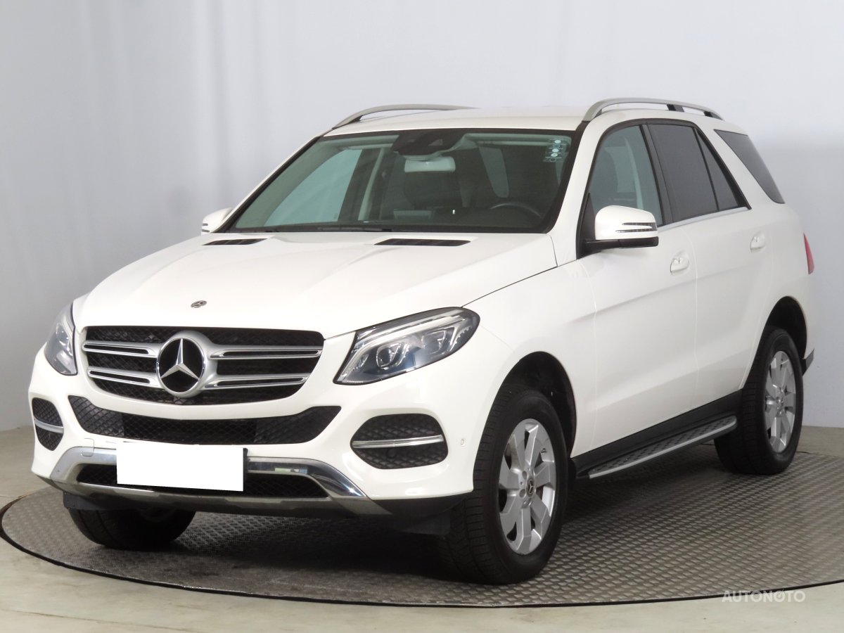 Mercedes-Benz GLE, 2017 - pohled č. 3