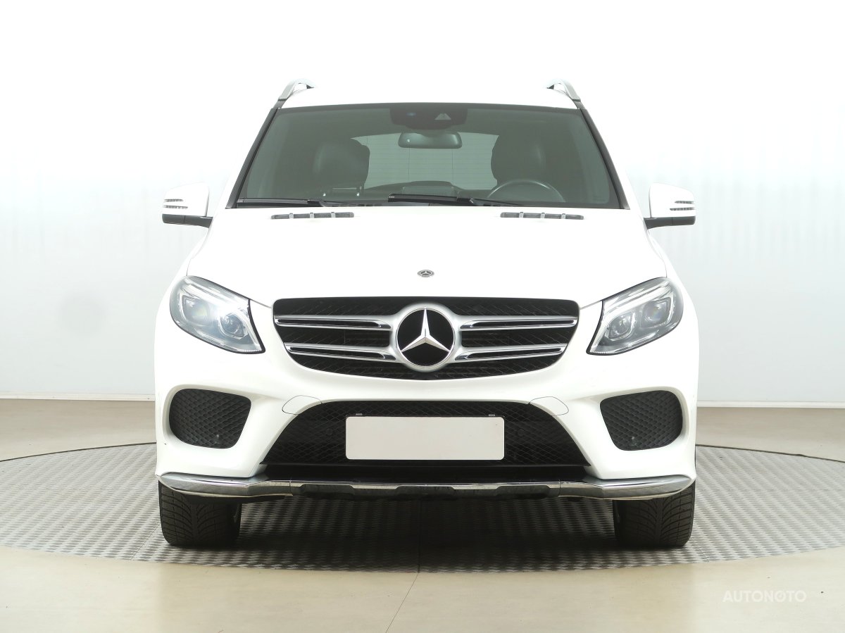 Mercedes-Benz GLE, 2018 - pohled č. 2