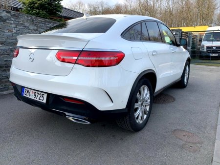 Mercedes-Benz GLE, 2018 - pohled č. 3