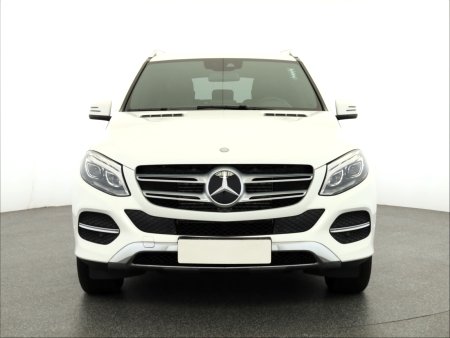 Mercedes-Benz GLE, 2016 - pohled č. 2