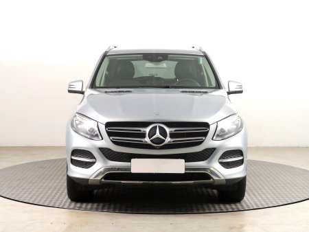 Mercedes-Benz GLE, 2015 - pohled č. 2