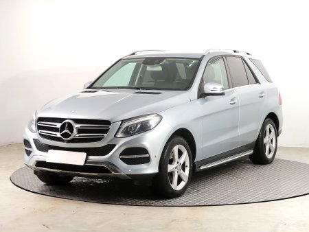 Mercedes-Benz GLE, 2015 - pohled č. 3