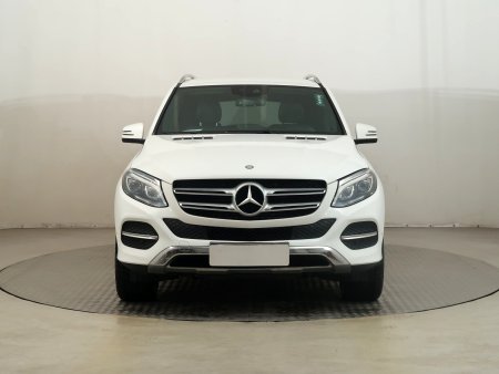 Mercedes-Benz GLE, 2015 - pohled č. 2