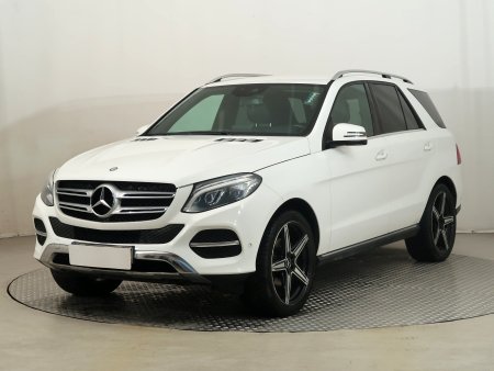 Mercedes-Benz GLE, 2015 - pohled č. 3