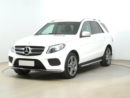 Mercedes-Benz GLE, 2018 - pohled č. 3