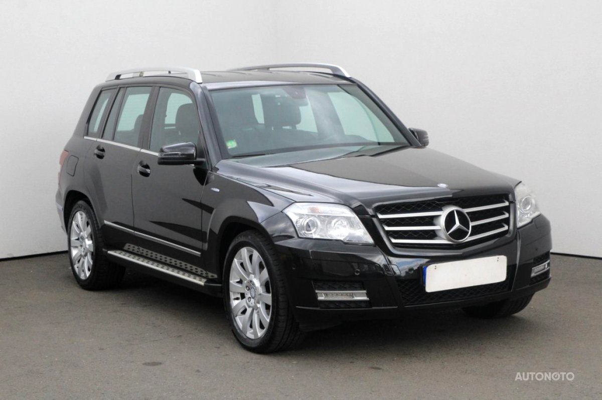 Mercedes-Benz GLK, 2010 - celkový pohled