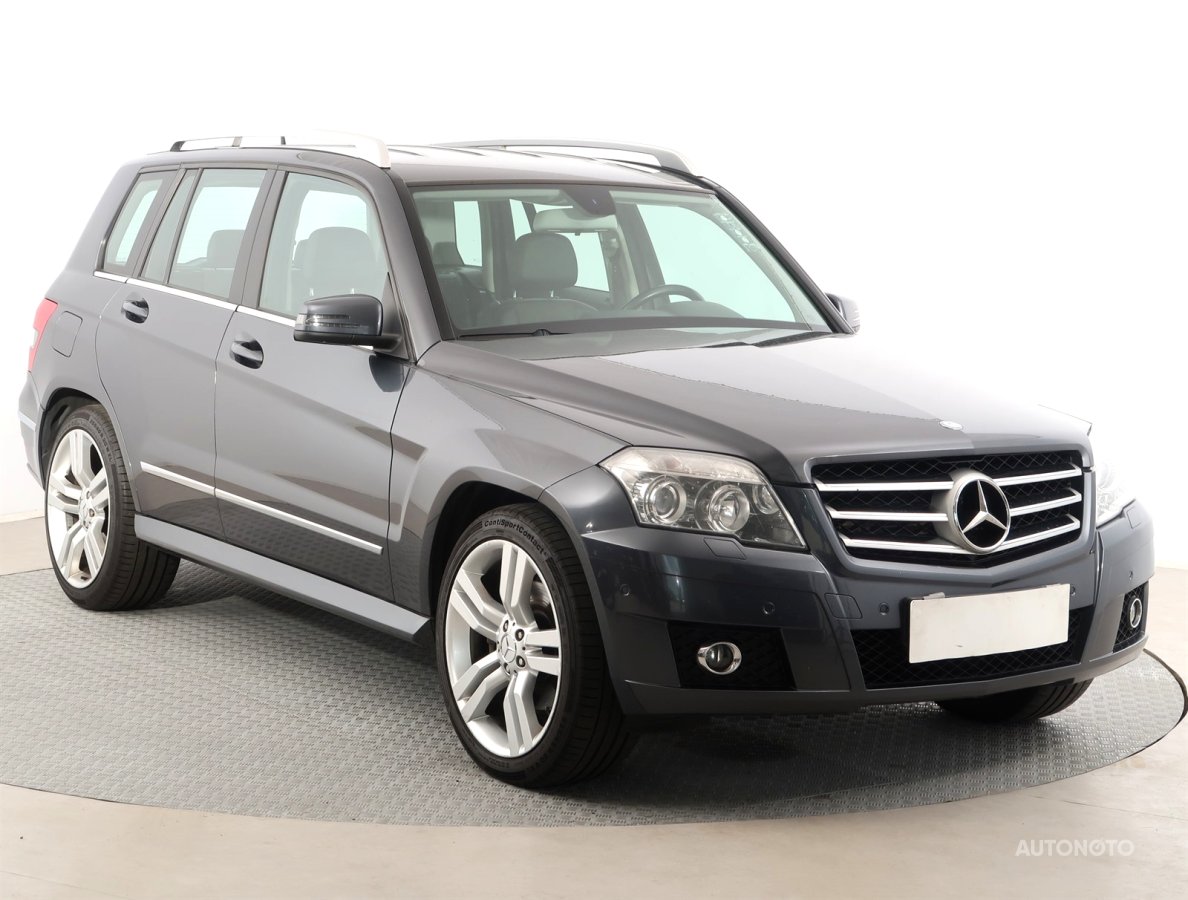 Mercedes-Benz GLK, 2009 - celkový pohled