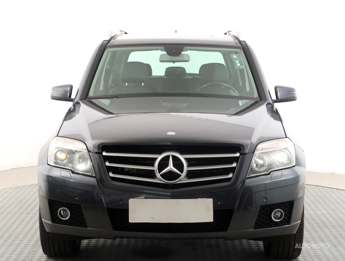 Mercedes-Benz GLK, 2009 - pohled č. 2