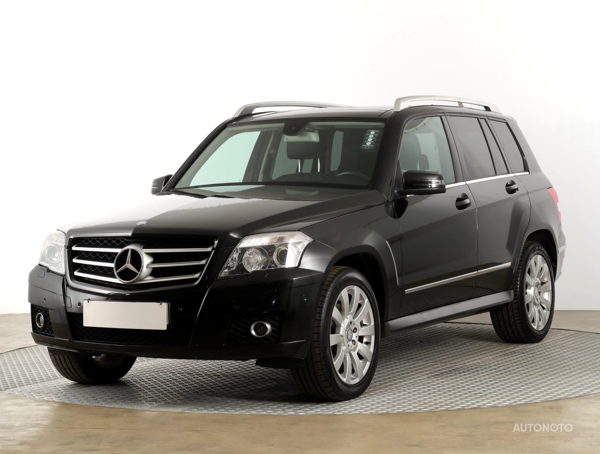 Mercedes-Benz GLK, 2009 - pohled č. 3