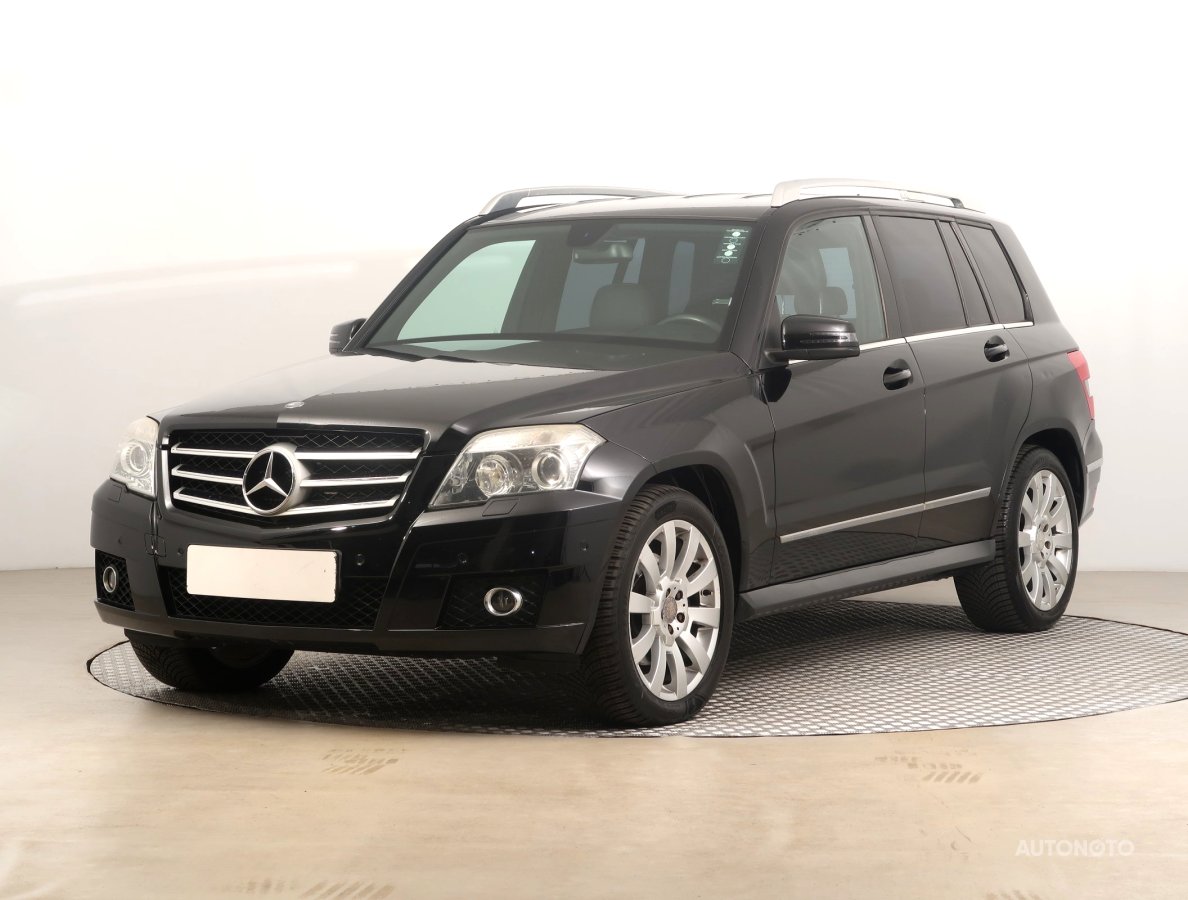 Mercedes-Benz GLK, 2008 - pohled č. 3