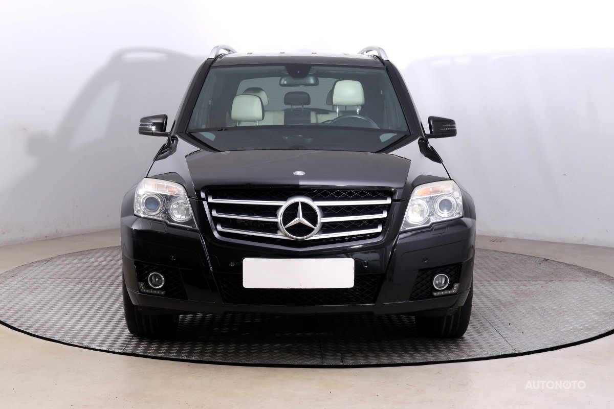 Mercedes-Benz GLK, 2009 - pohled č. 2