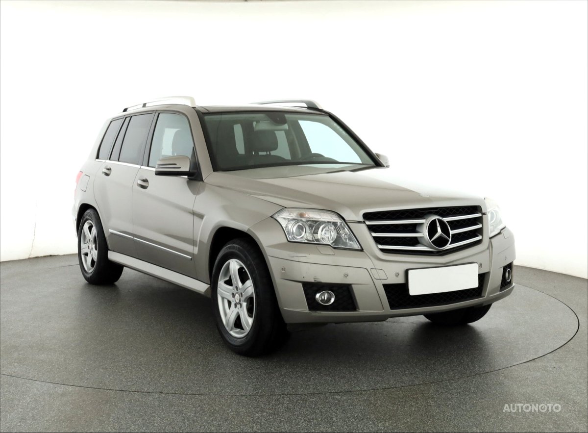 Mercedes-Benz GLK, 2009 - celkový pohled