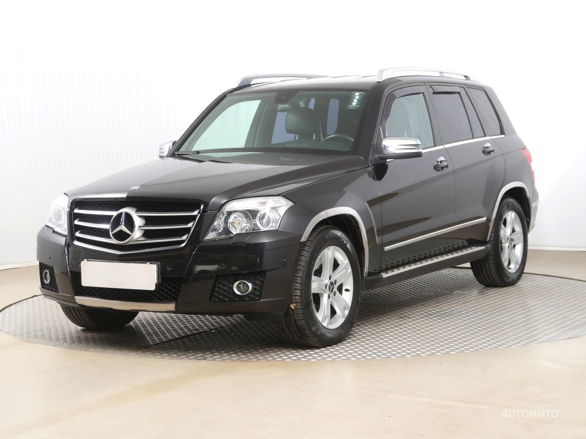 Mercedes-Benz GLK, 2009 - pohled č. 3