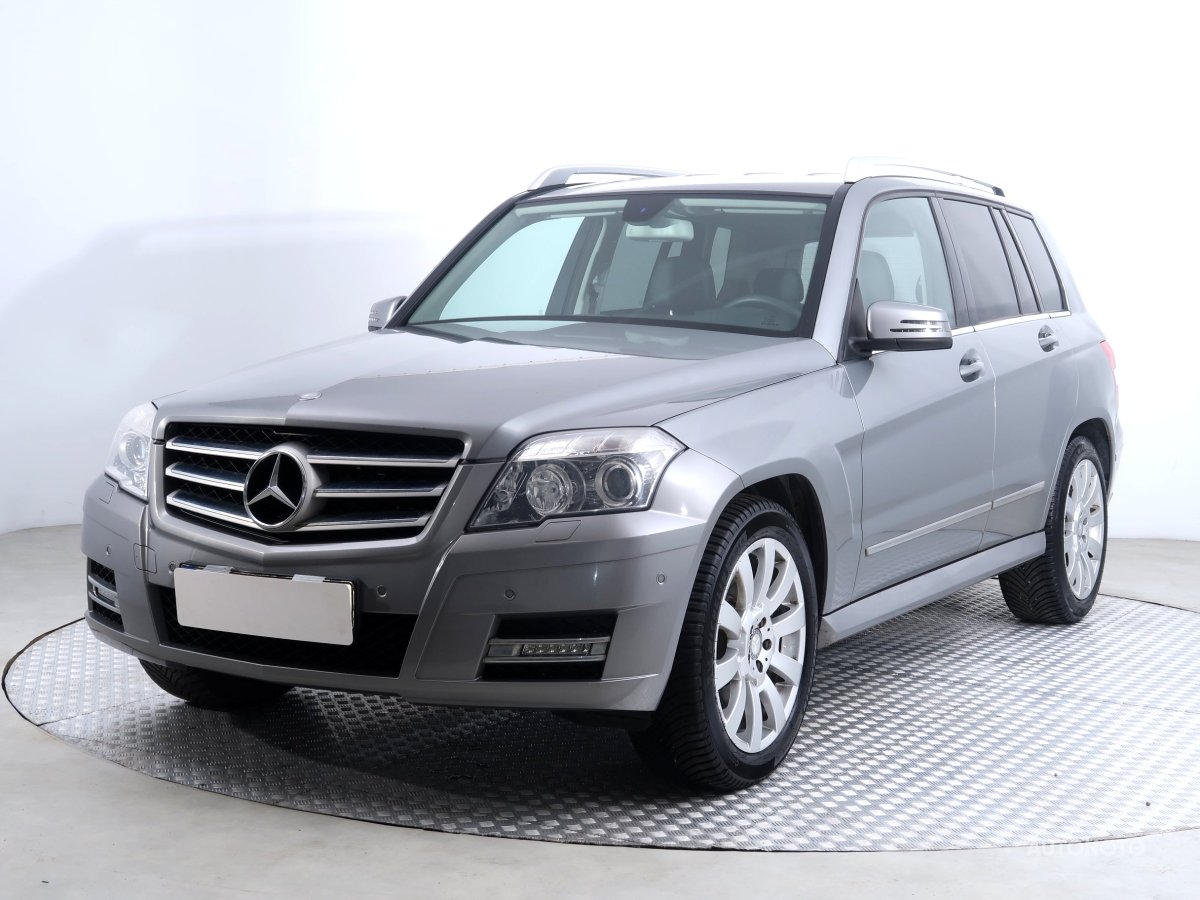 Mercedes-Benz GLK, 2010 - pohled č. 3
