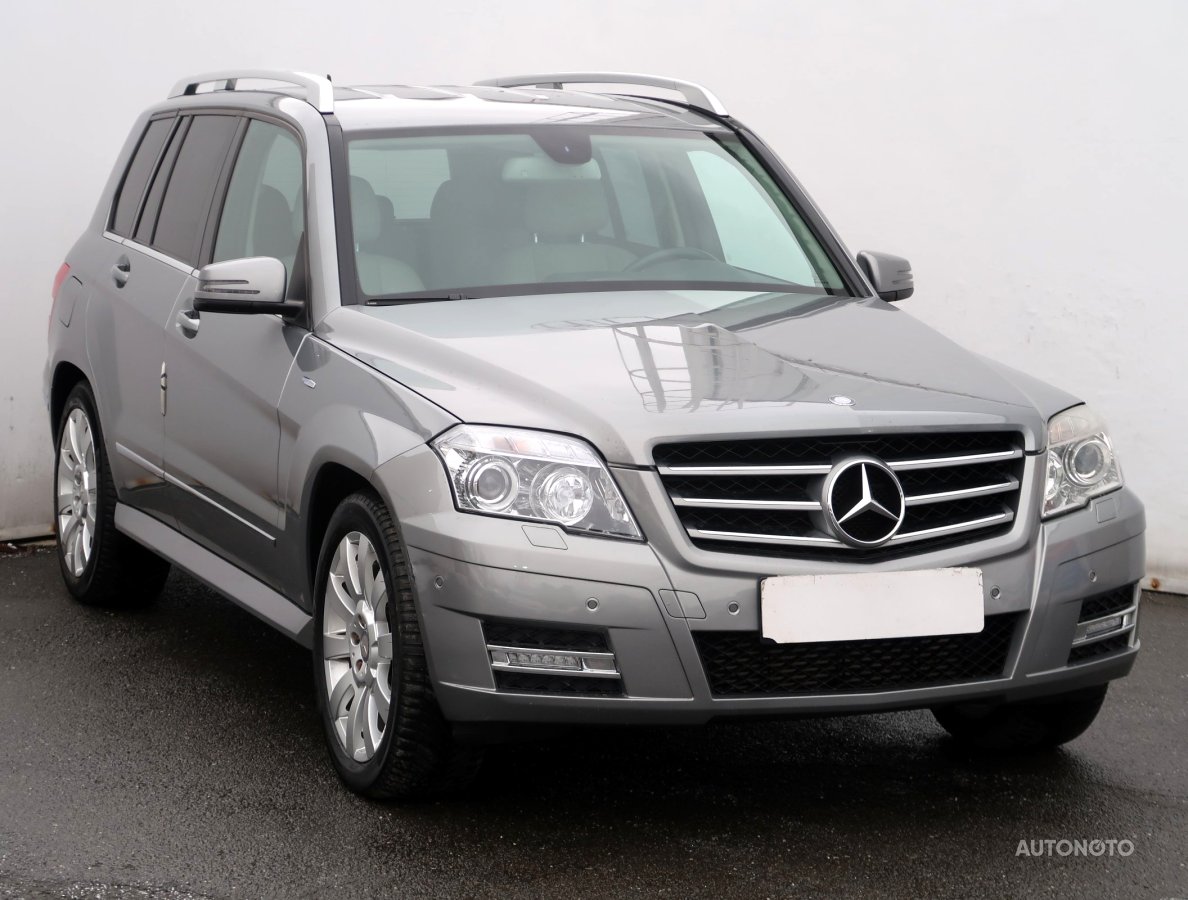 Mercedes-Benz GLK, 2010 - celkový pohled