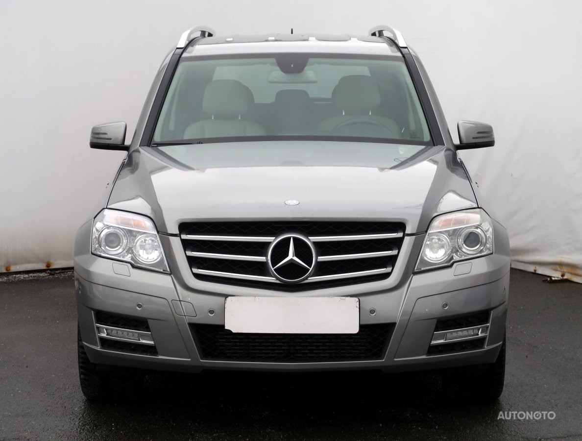 Mercedes-Benz GLK, 2010 - pohled č. 2