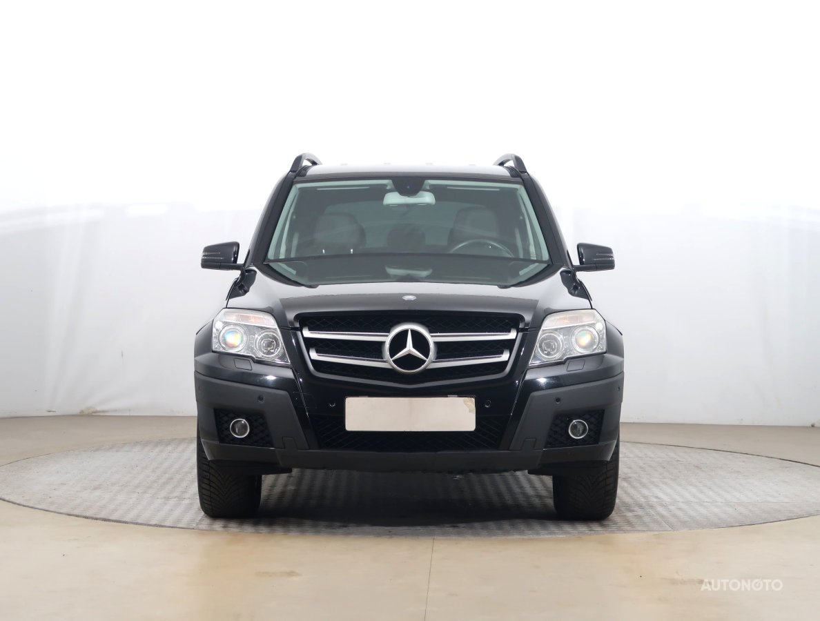 Mercedes-Benz GLK, 2008 - pohled č. 2