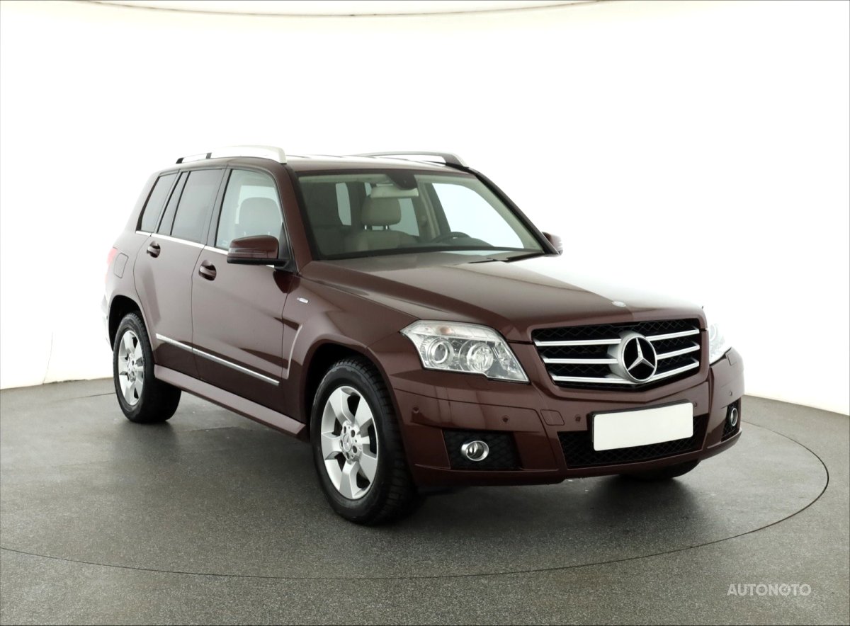 Mercedes-Benz GLK, 2010 - celkový pohled