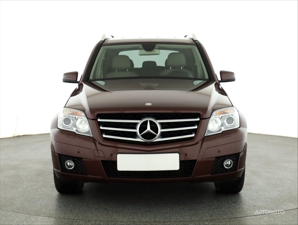 Mercedes-Benz GLK, 2010 - pohled č. 2
