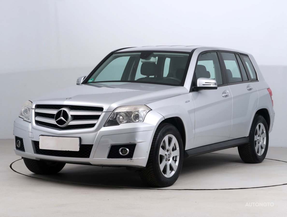 Mercedes-Benz GLK, 2009 - pohled č. 3