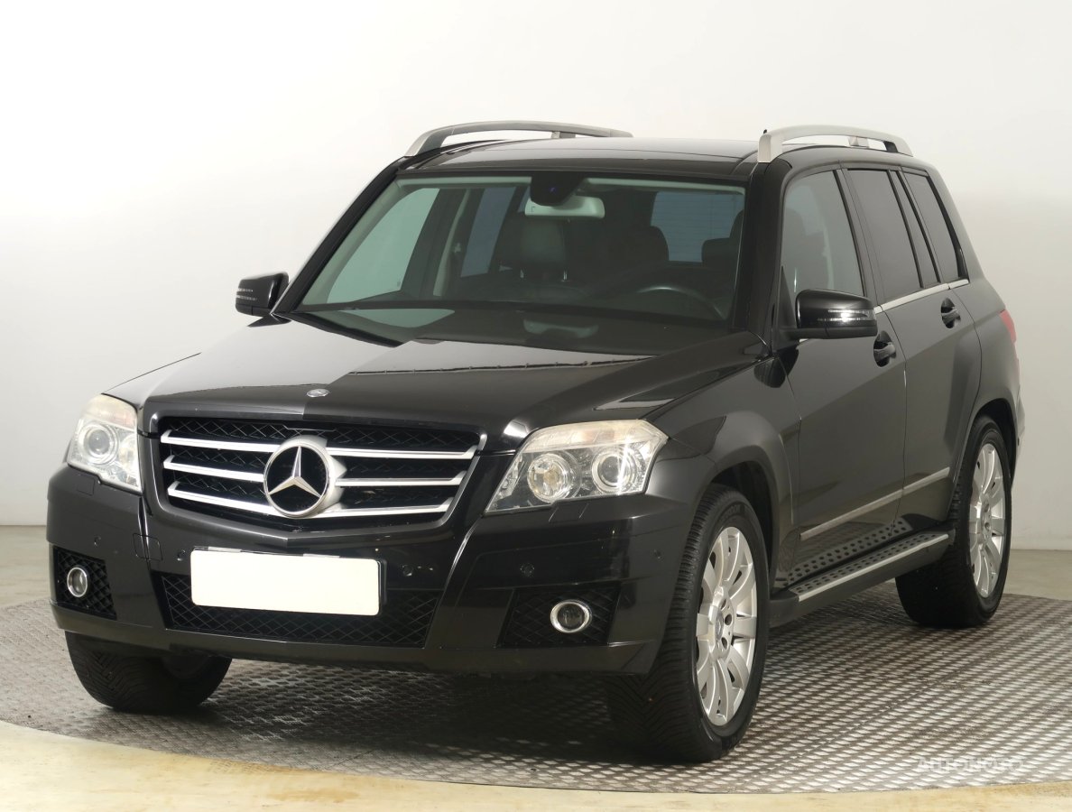Mercedes-Benz GLK, 2008 - pohled č. 3
