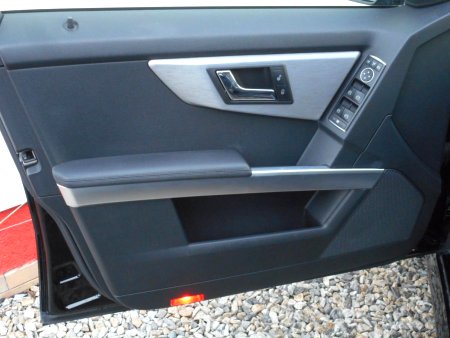 Mercedes-Benz GLK, 2010 - pohled č. 9