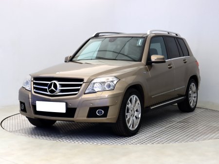 Mercedes-Benz GLK, 2009 - pohled č. 3
