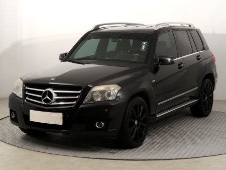Mercedes-Benz GLK, 2009 - pohled č. 3