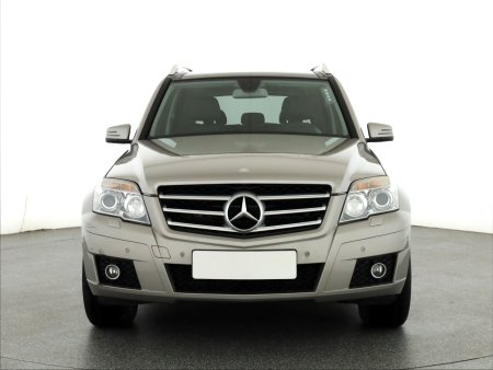 Mercedes-Benz GLK, 2009 - pohled č. 2