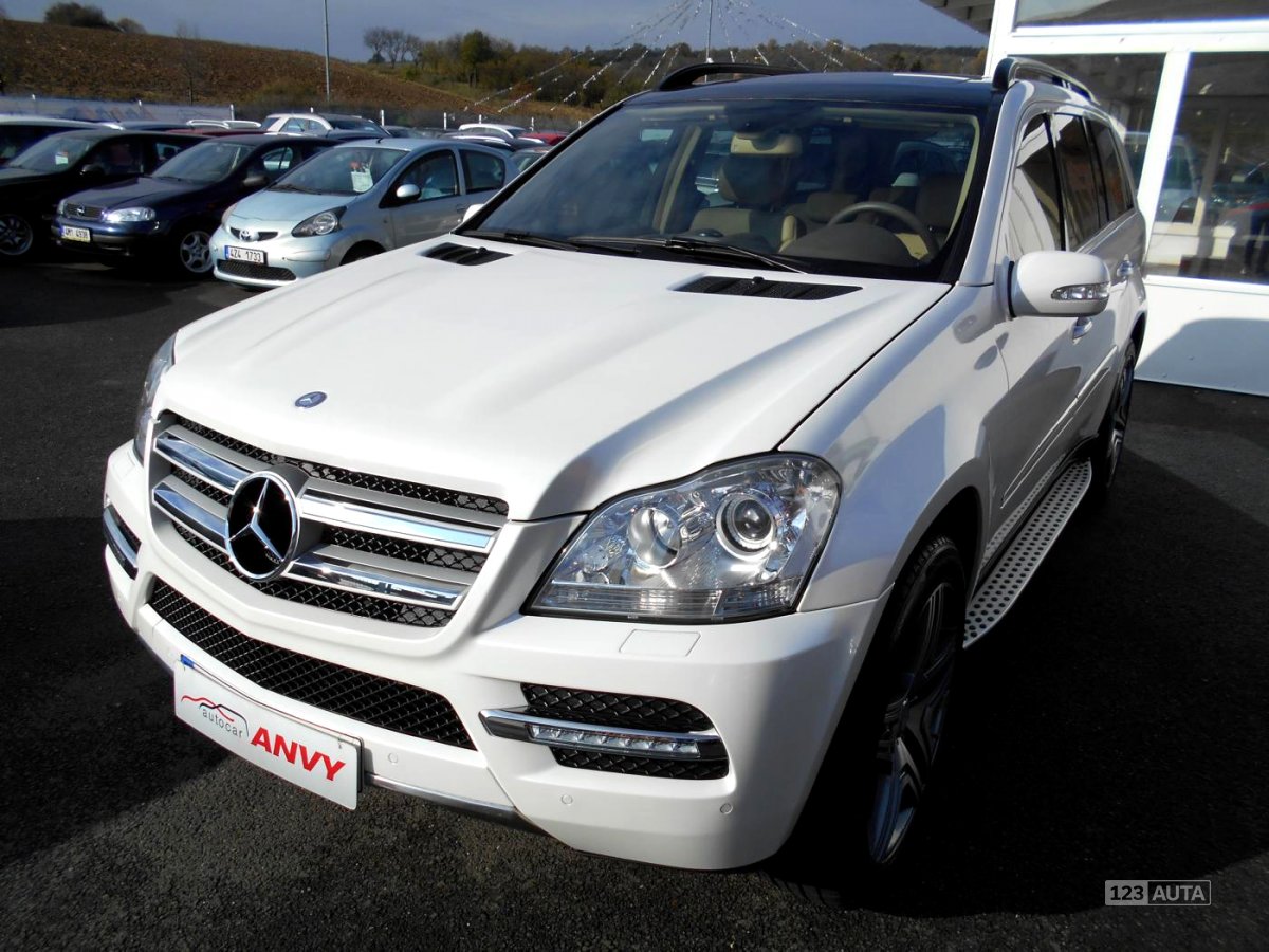 Mercedes-Benz GL, 2007 - pohled č. 4