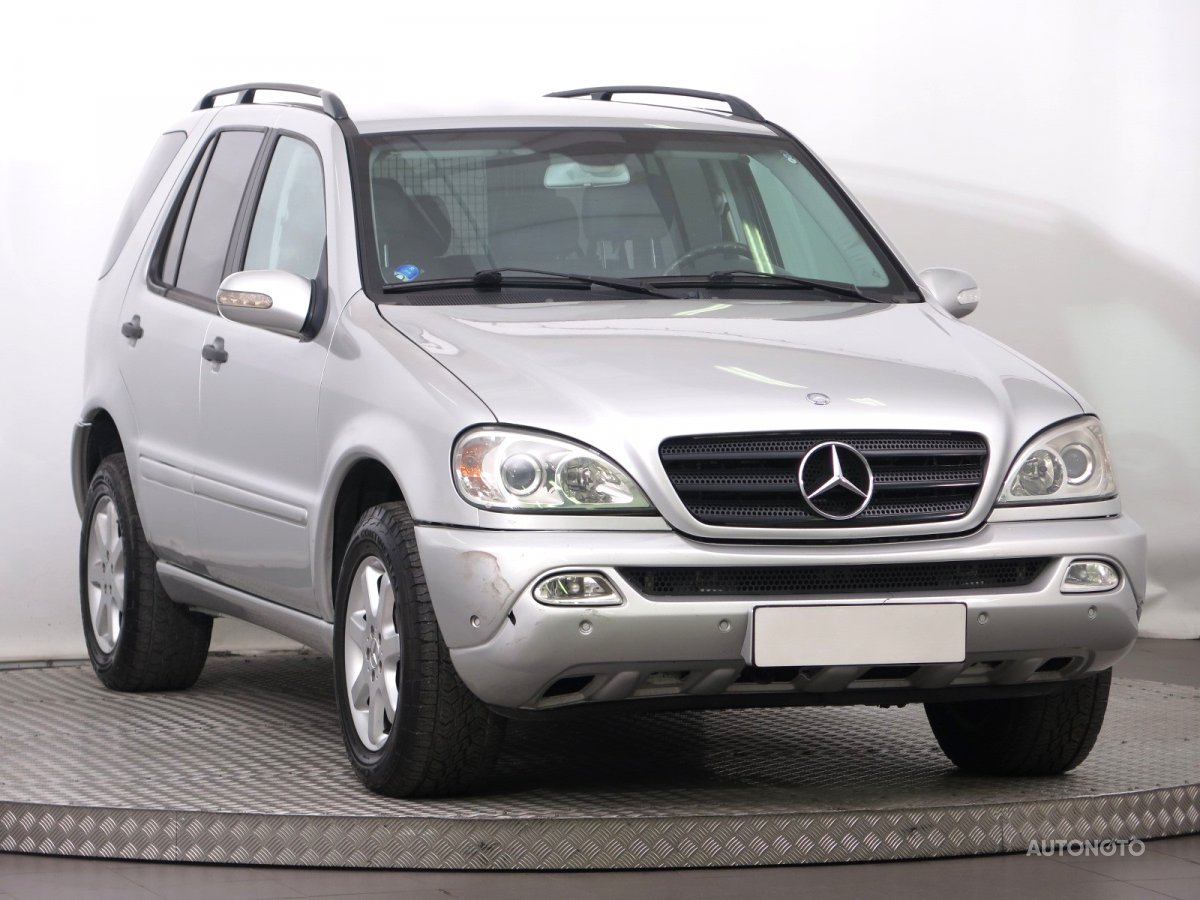 Mercedes-Benz ML, 2004 - celkový pohled