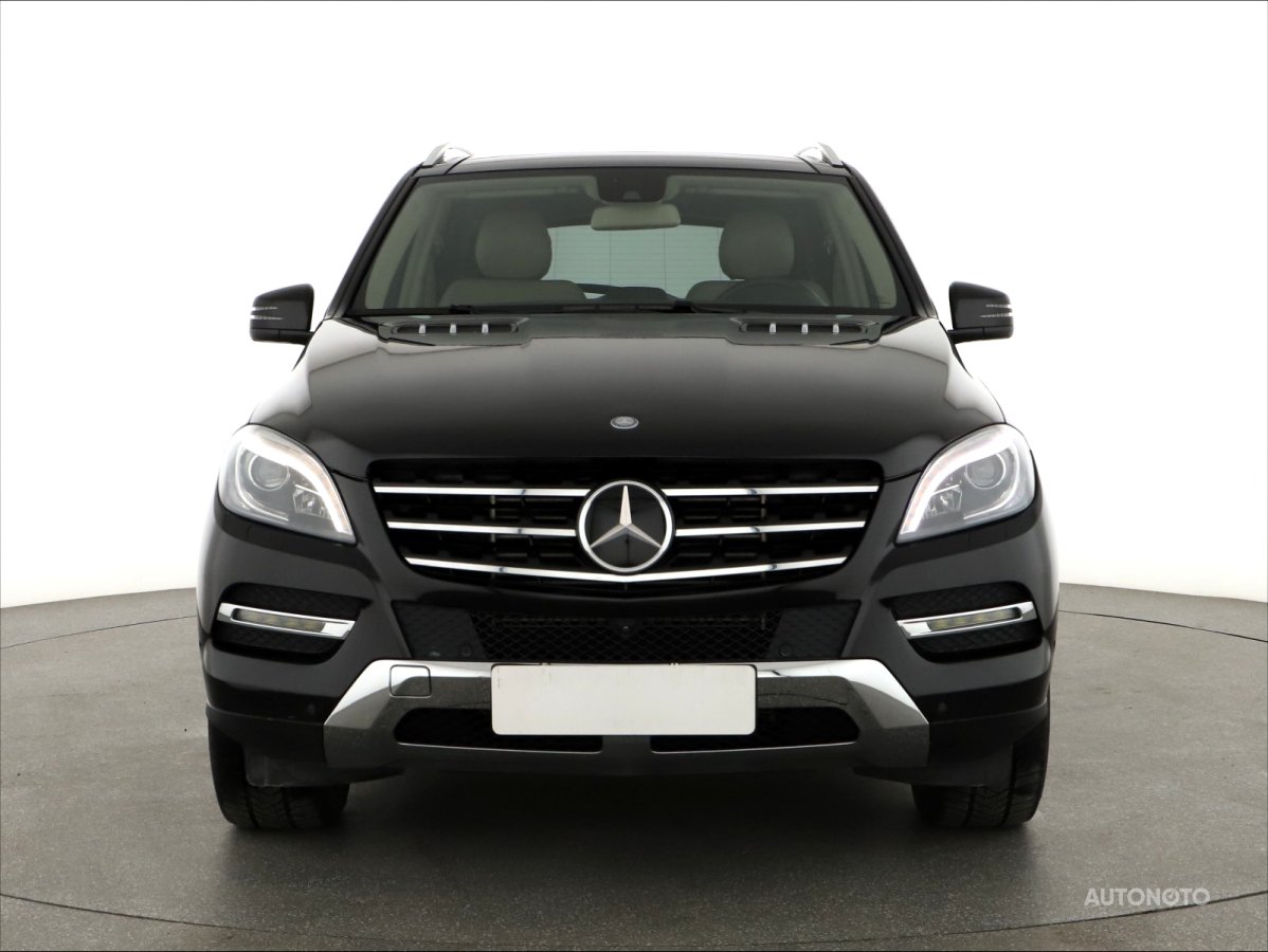 Mercedes-Benz ML, 2014 - pohled č. 2