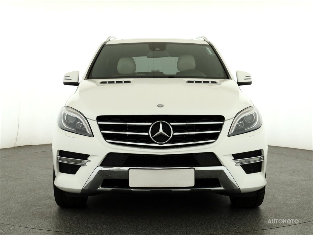 Mercedes-Benz ML, 2014 - pohled č. 2