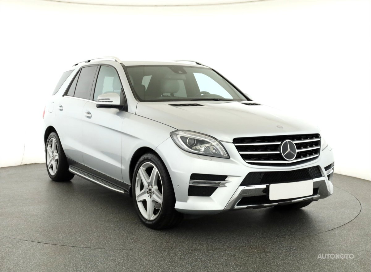Mercedes-Benz ML, 2013 - celkový pohled