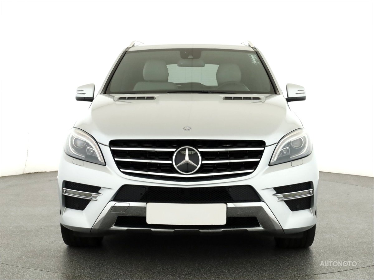 Mercedes-Benz ML, 2013 - pohled č. 2
