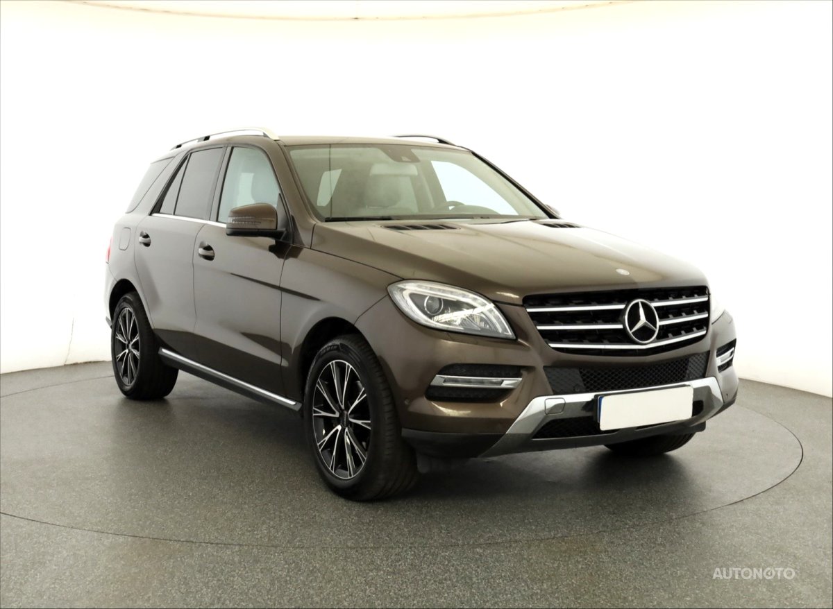 Mercedes-Benz ML, 2014 - celkový pohled