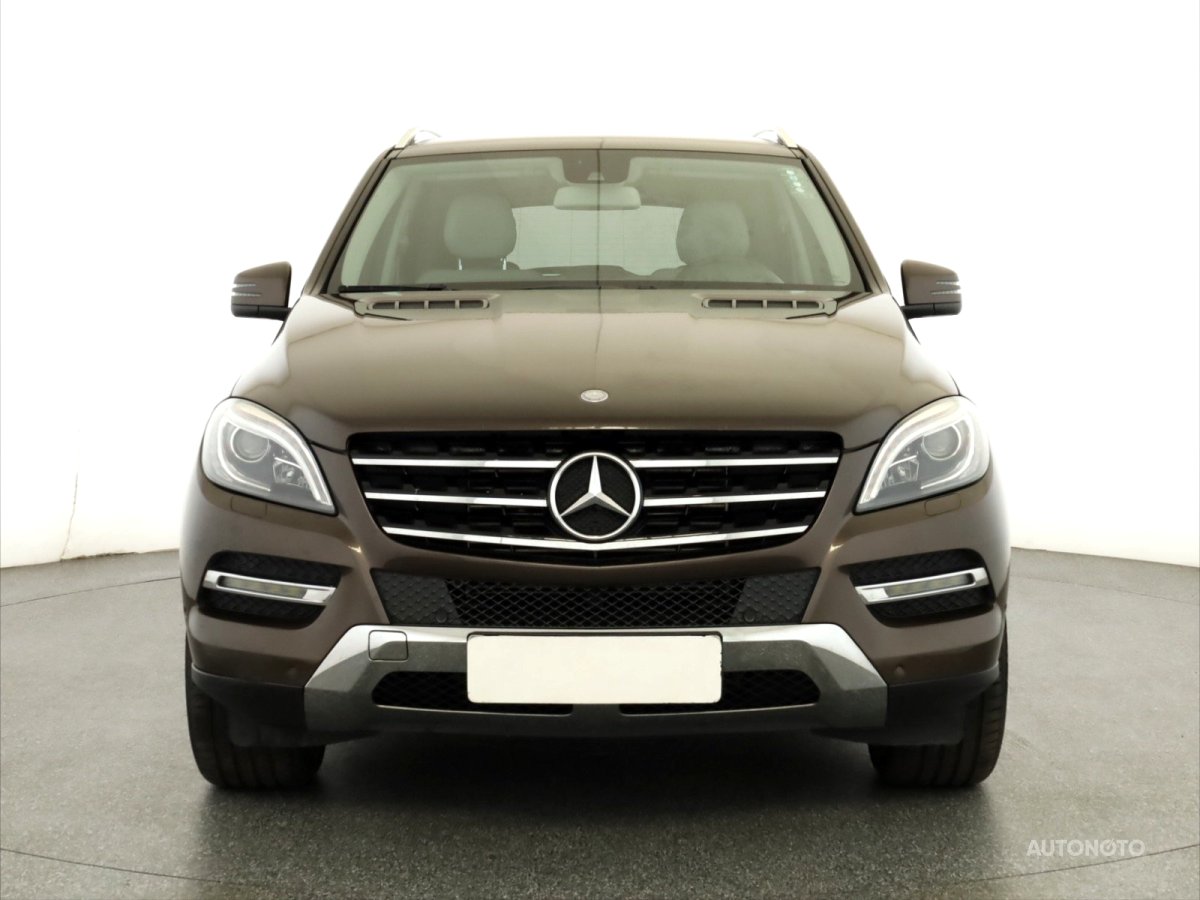 Mercedes-Benz ML, 2014 - pohled č. 2