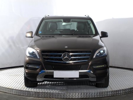 Mercedes-Benz ML, 2015 - pohled č. 2