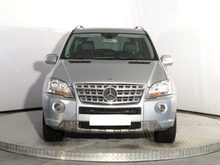 Mercedes-Benz ML, 2010 - pohled č. 2