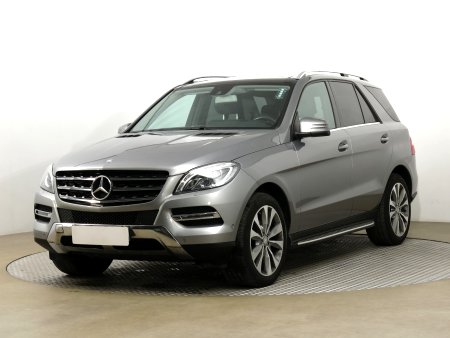 Mercedes-Benz ML, 2014 - pohled č. 3