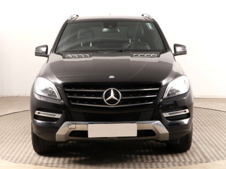 Mercedes-Benz ML, 2012 - pohled č. 2