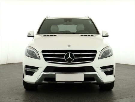 Mercedes-Benz ML, 2014 - pohled č. 2