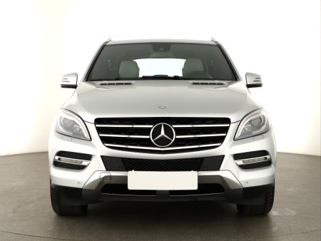 Mercedes-Benz ML, 2014 - pohled č. 2