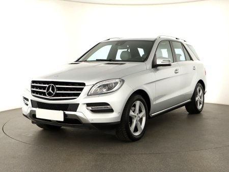 Mercedes-Benz ML, 2014 - pohled č. 3