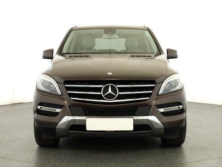 Mercedes-Benz ML, 2014 - pohled č. 2