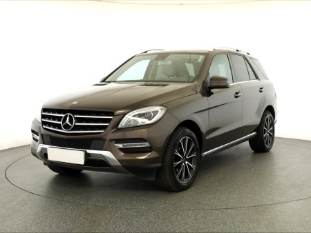 Mercedes-Benz ML, 2014 - pohled č. 3